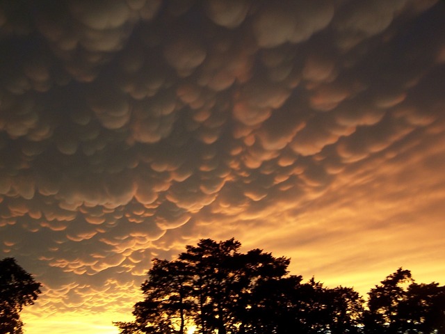 mammatus-clouds-1021052_640